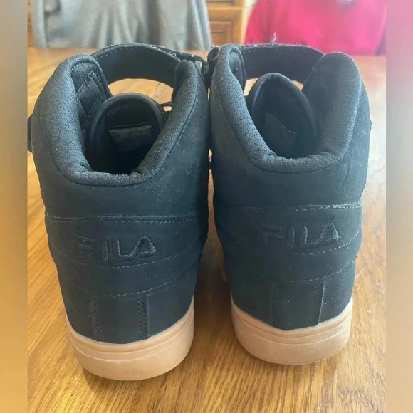 Fila vulc 13 black mid plus men's sneakers size 10 EUC #61 - Picture 4 of 8